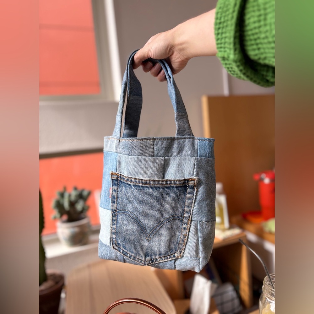 levi’s patchwork mini tote - blue denim collages handbag